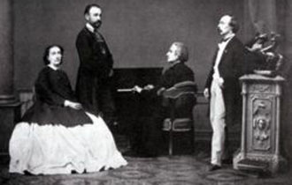 Cosima, ihr Vater Franz Liszt (am Klavier) und Hans von Bülow